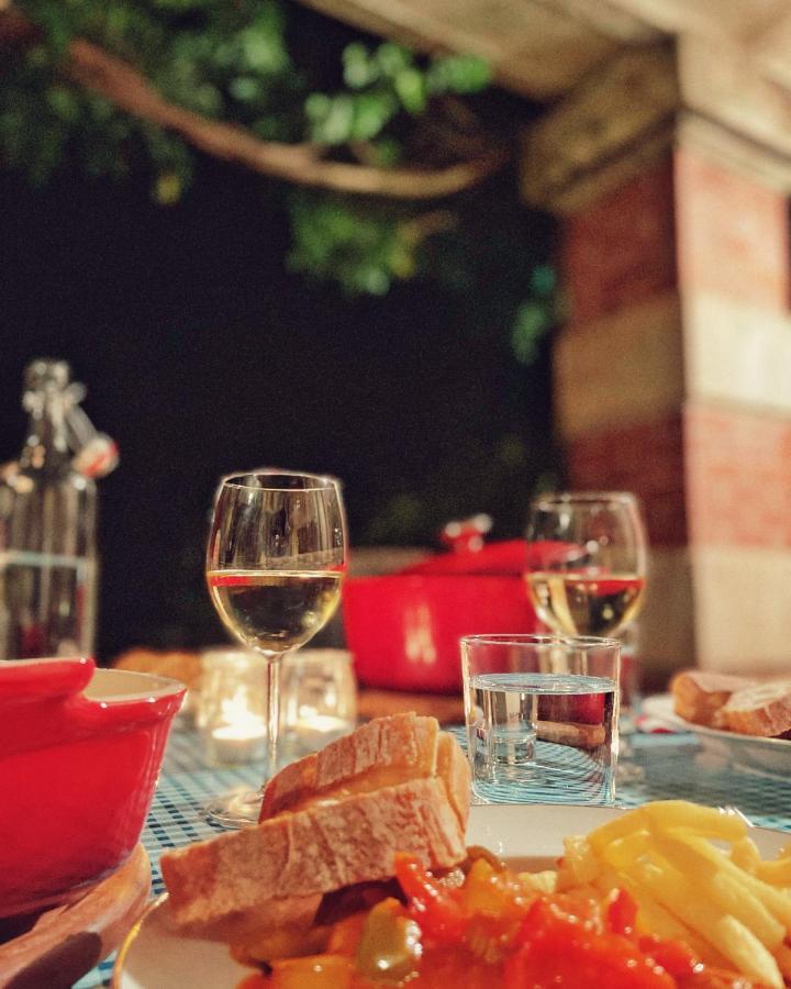 Petit Chateau Le Piot Bed and Breakfast Fleurance Εξωτερικό φωτογραφία