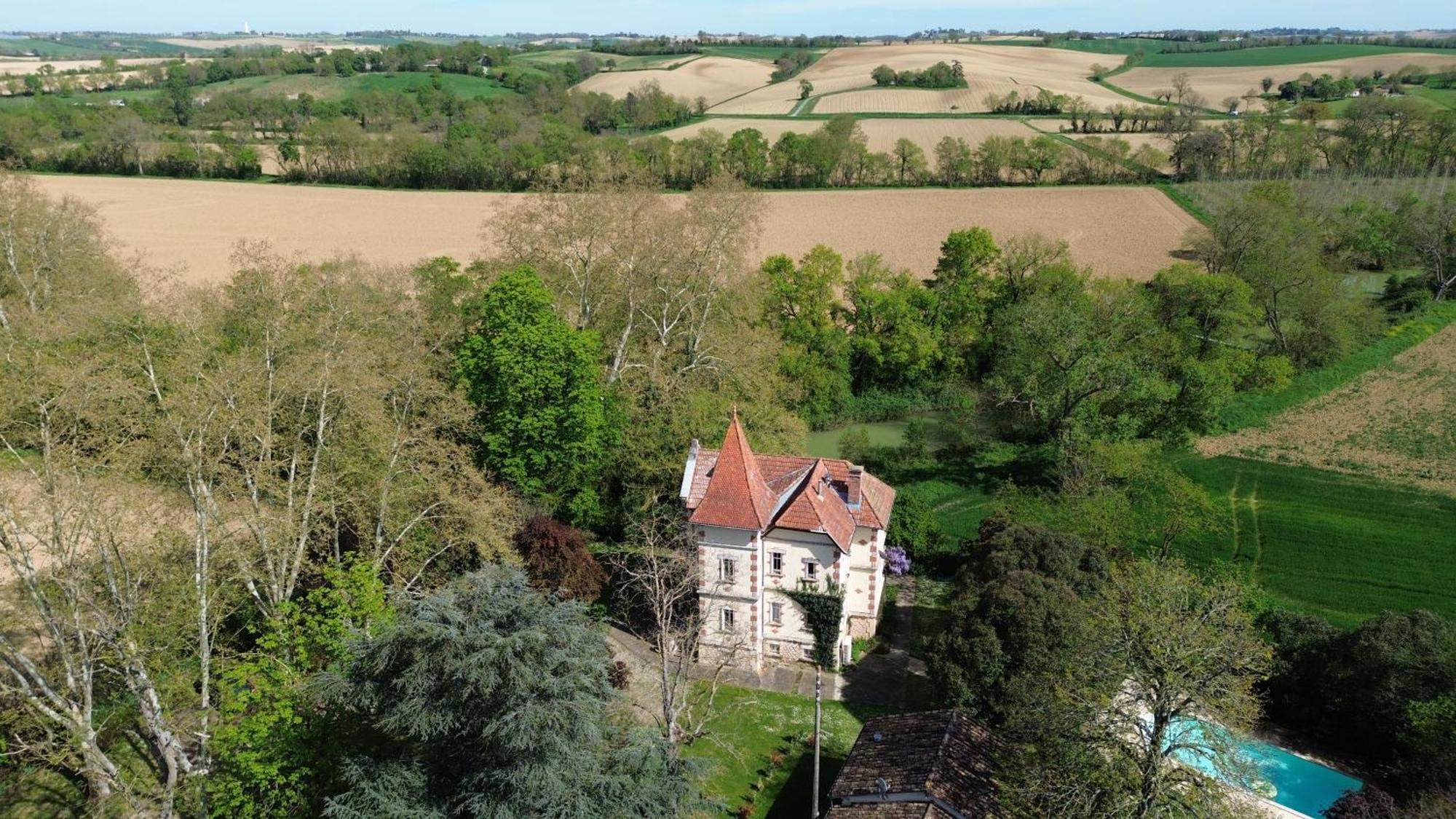Petit Chateau Le Piot Bed and Breakfast Fleurance Εξωτερικό φωτογραφία